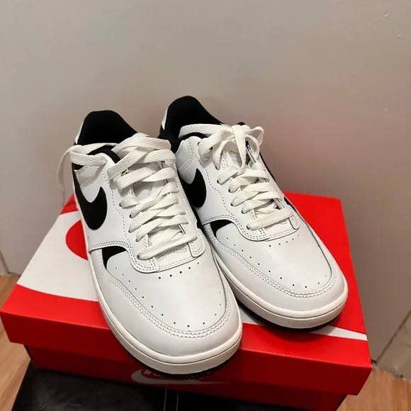 Low-top buffed leather, suede, and bonded jersey sneakers - Picture 3 of 4